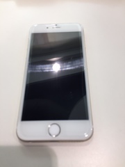 16GB gold iPhone 6 for sale - unlocked to all networks