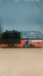 Xbox one mint condition with 3 games 1 controller